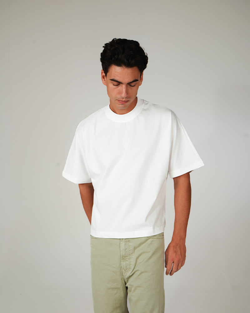 CAMISETA BOXY SIN COSTURAS BLANCA 250GSM